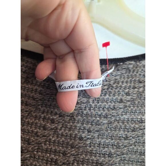 Max Mara Grey & Black Trim Chevron Print Alpaca/Wool Faux Wrap Sweater Large - Picture 4 of 8